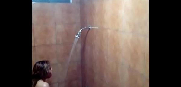  peruana en la ducha antes del cache.